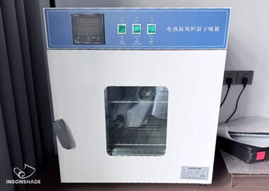 Electric thermostatic drying oven
